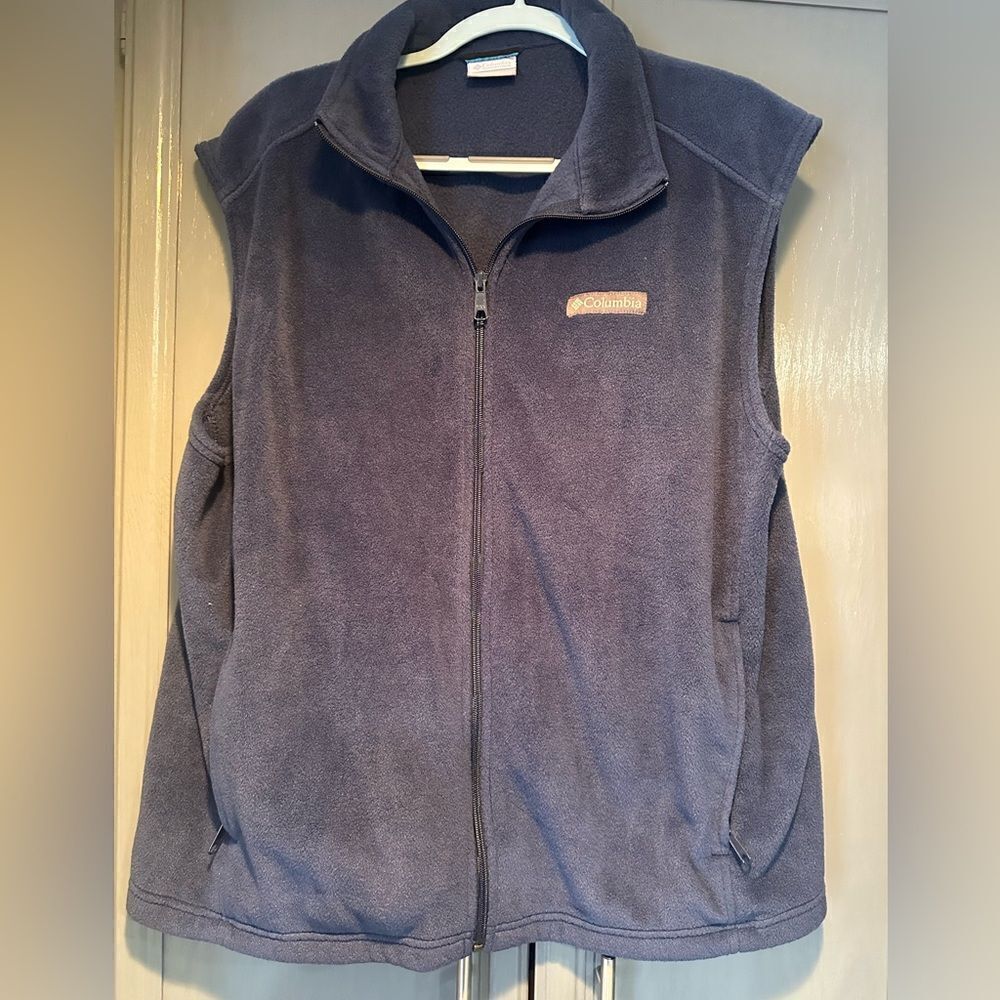 Columbia navy blue zip up fleece vest XL